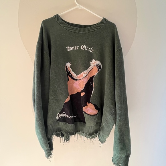 Fearless Sweater - Picture 3 of 8